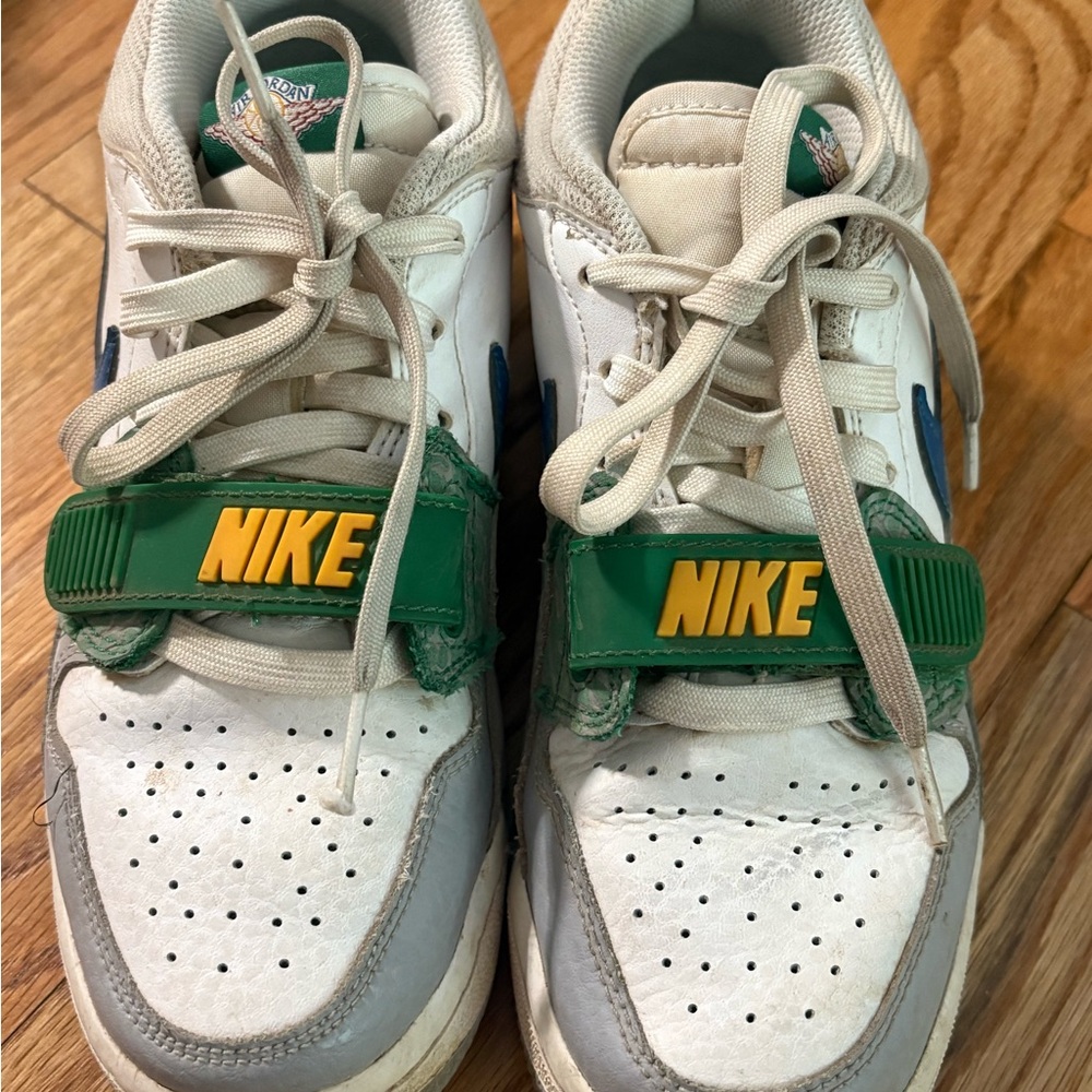 Nike boys Nike Air Jordan’s size 5.5Y